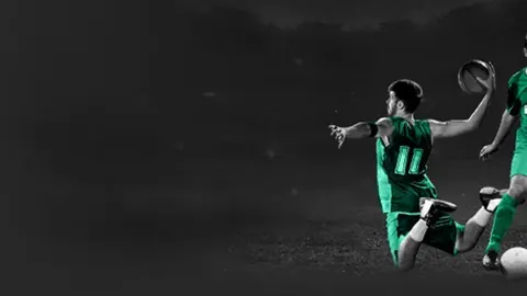 霍伊伦北欧长传破门在望，半场疾射险些建功